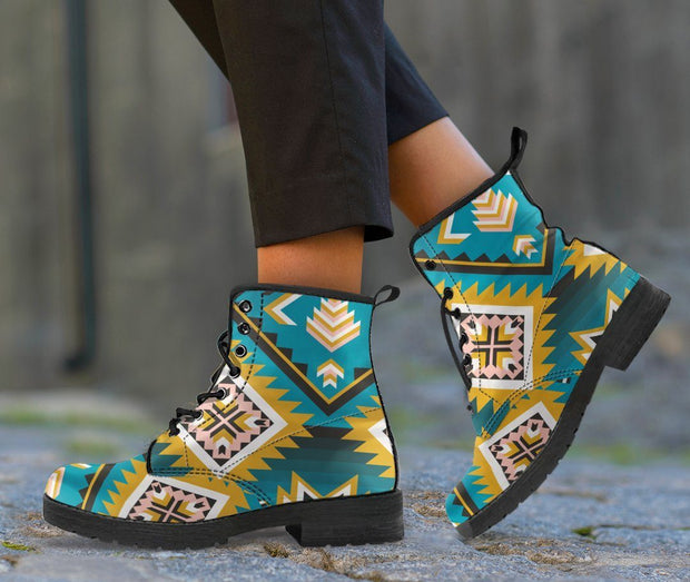 Native American Leather Boots Design NT009